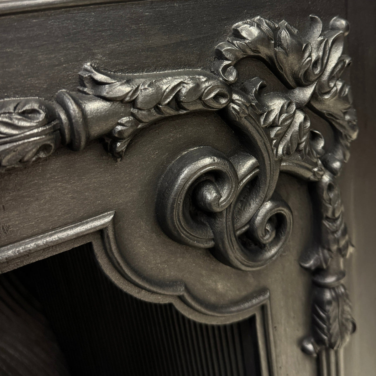 Antique Georgian Cast Iron Register Grate Fireplace | The Architectural Forum