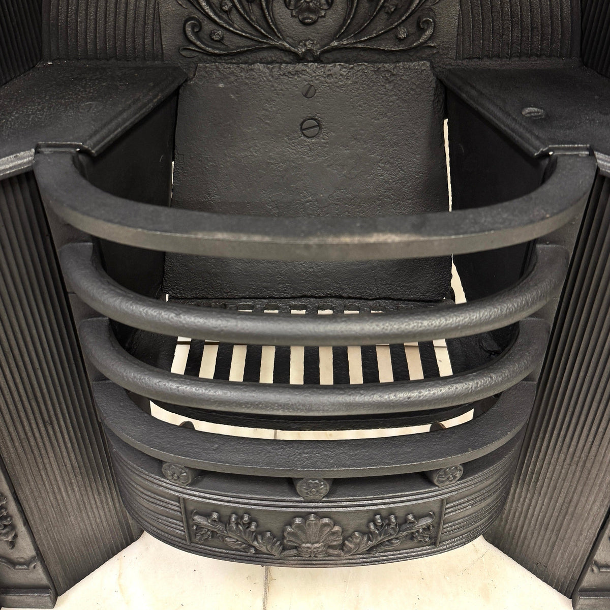 Antique Georgian Cast Iron Register Grate Fireplace | The Architectural Forum