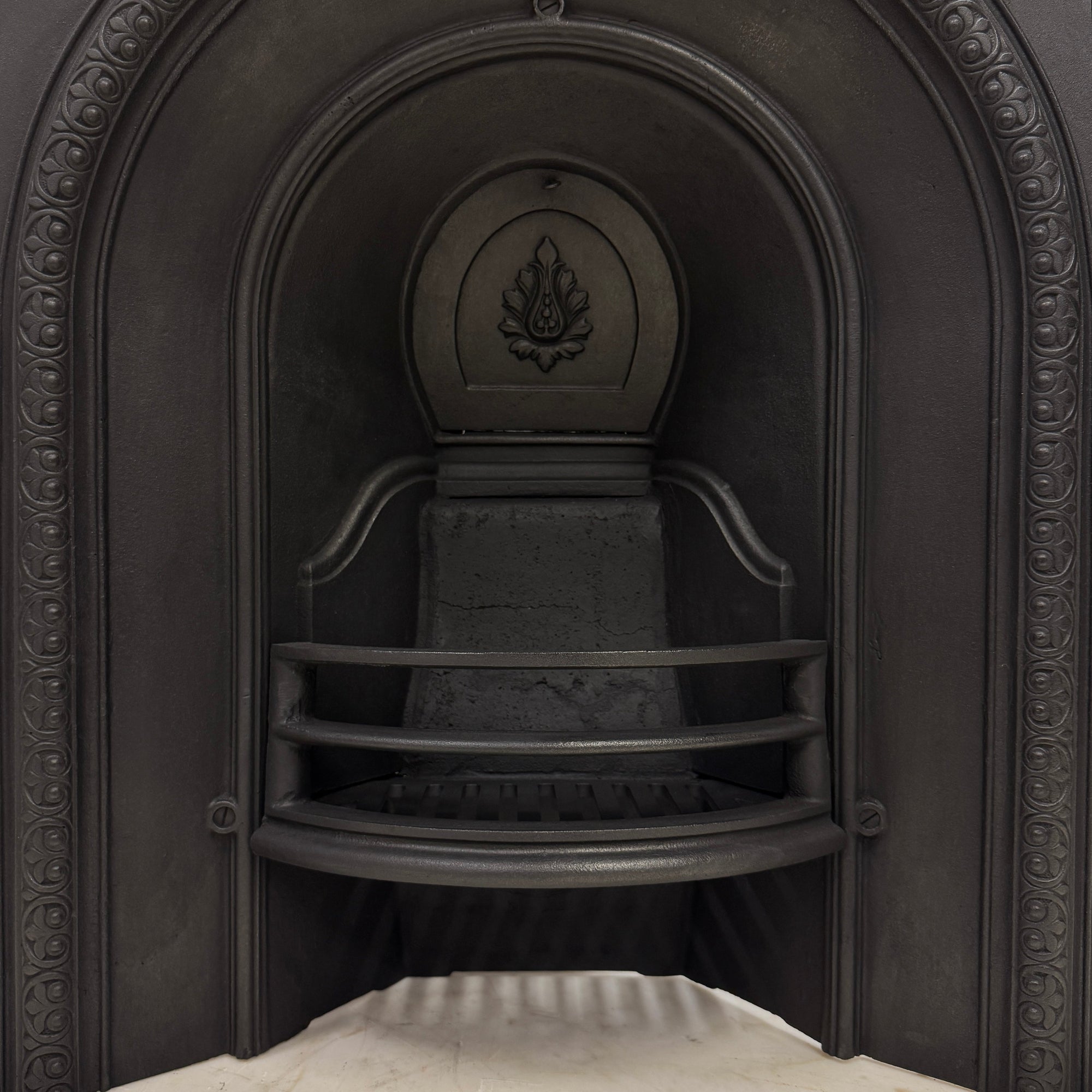 Antique Victorian Cast Iron Arched Insert | The Architectural Forum