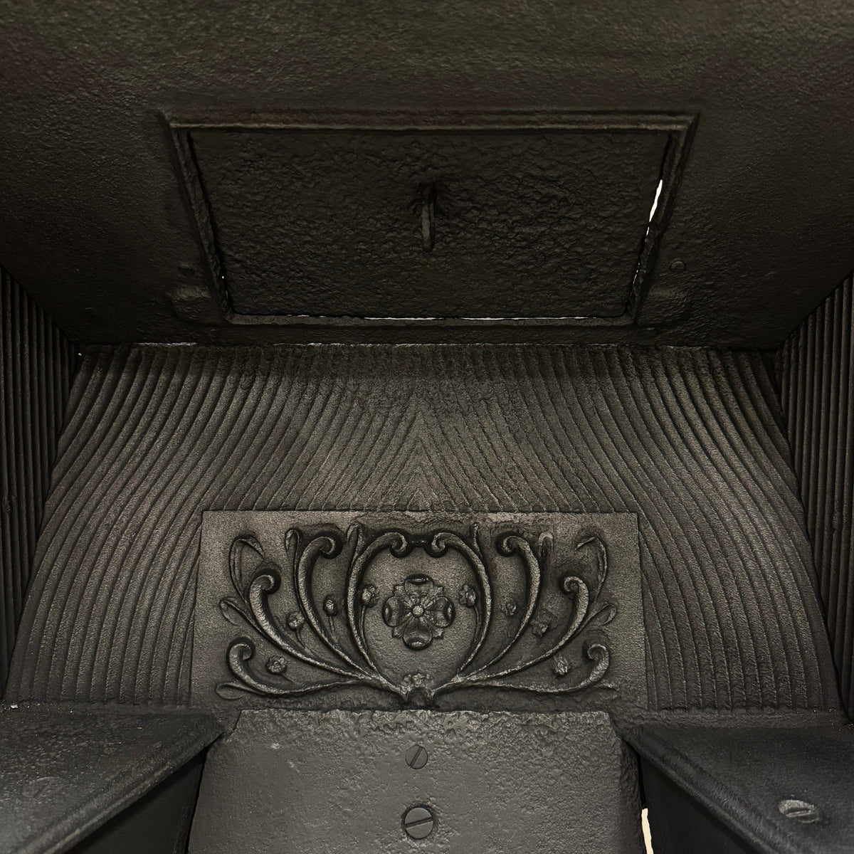 Antique Georgian Cast Iron Register Grate Fireplace | The Architectural Forum