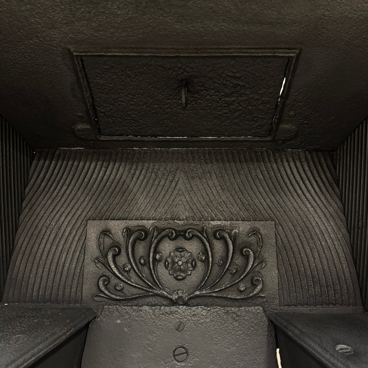 Antique Georgian Cast Iron Register Grate Fireplace | The Architectural Forum