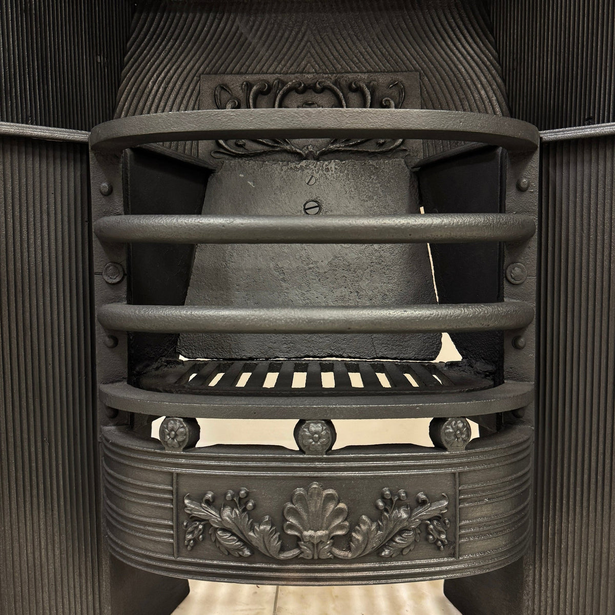 Antique Georgian Cast Iron Register Grate Fireplace | The Architectural Forum