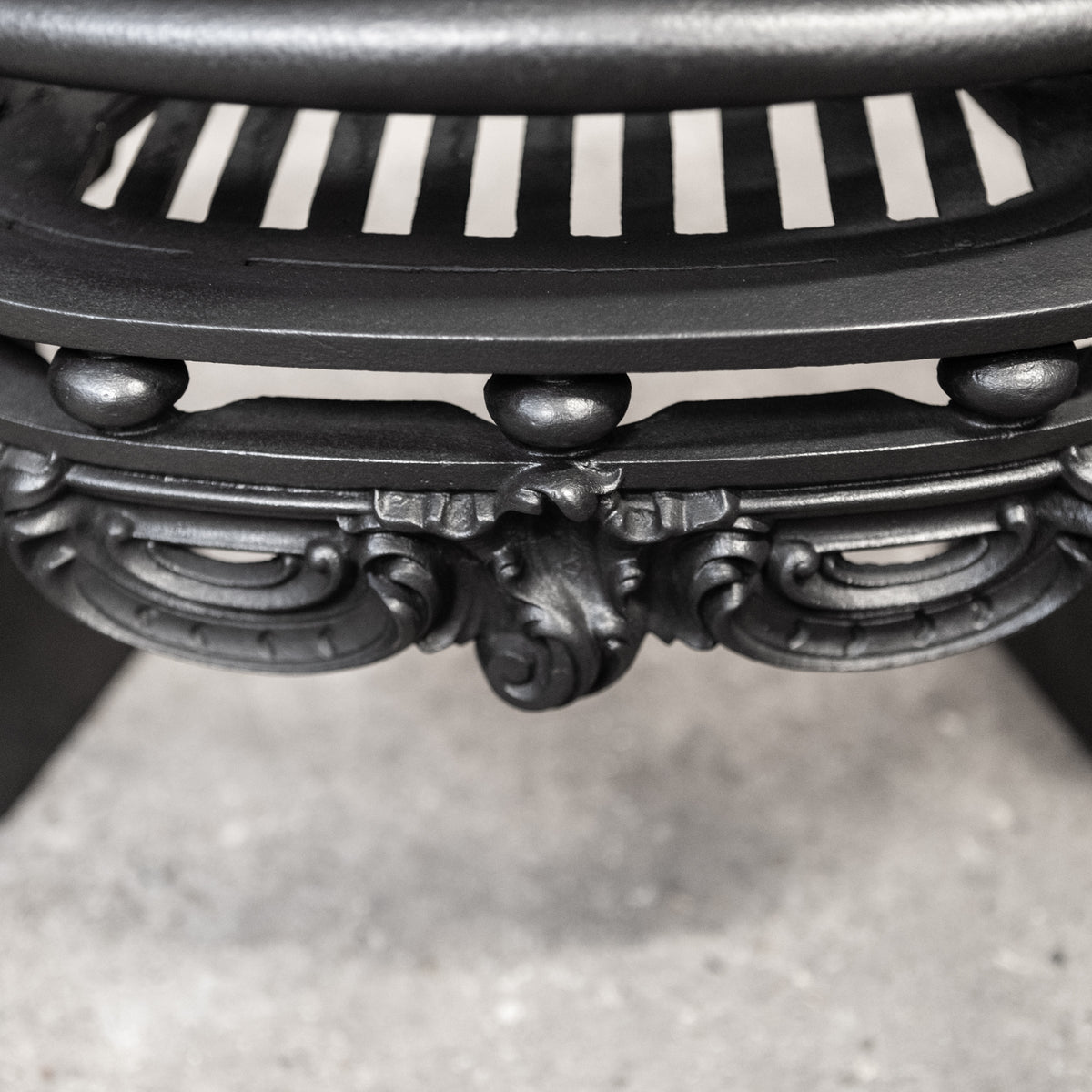 Antique Ornate Georgian Cast Iron Hob Grate Insert | The Architectural Forum