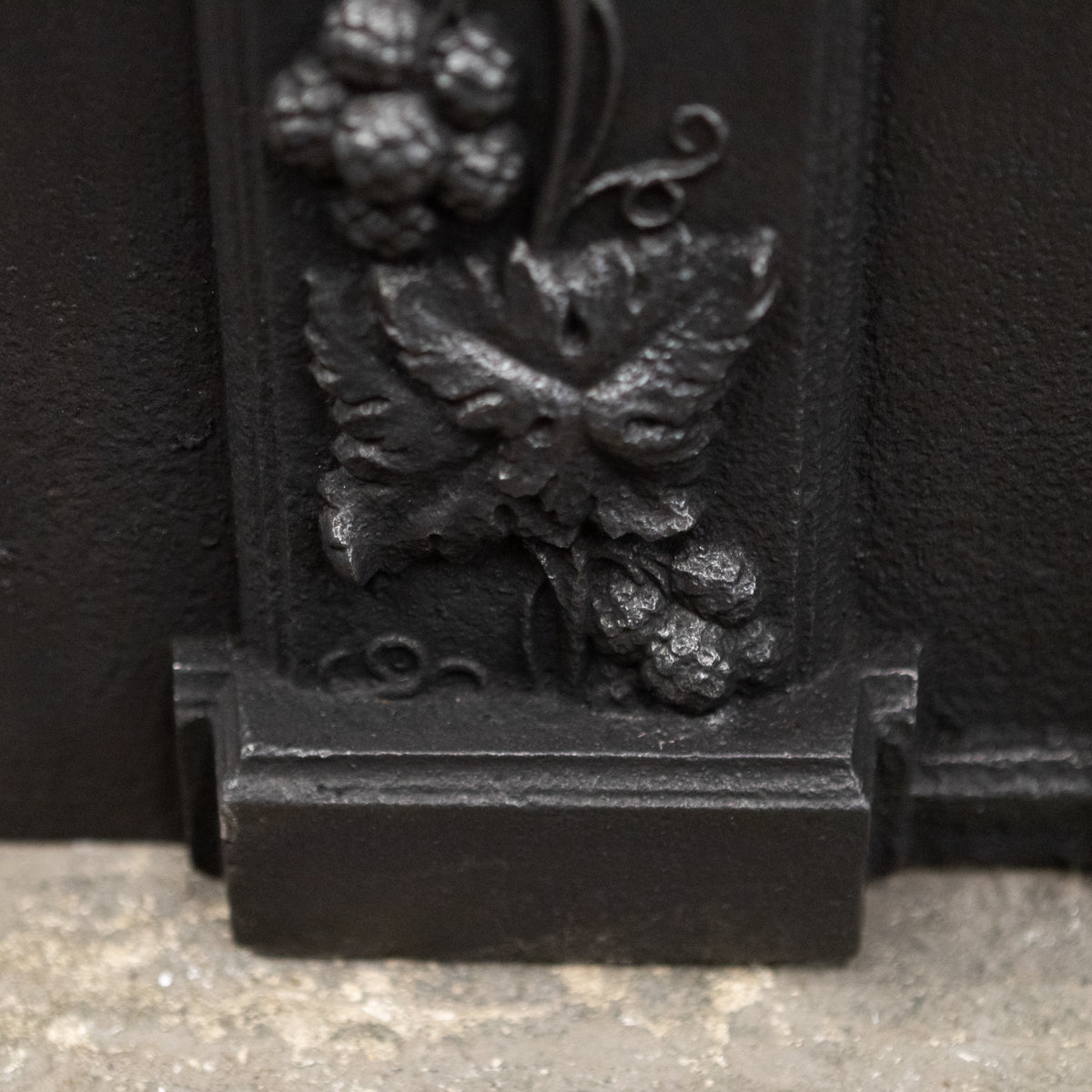 Antique Ornate Georgian Cast Iron Hob Grate Insert | The Architectural Forum