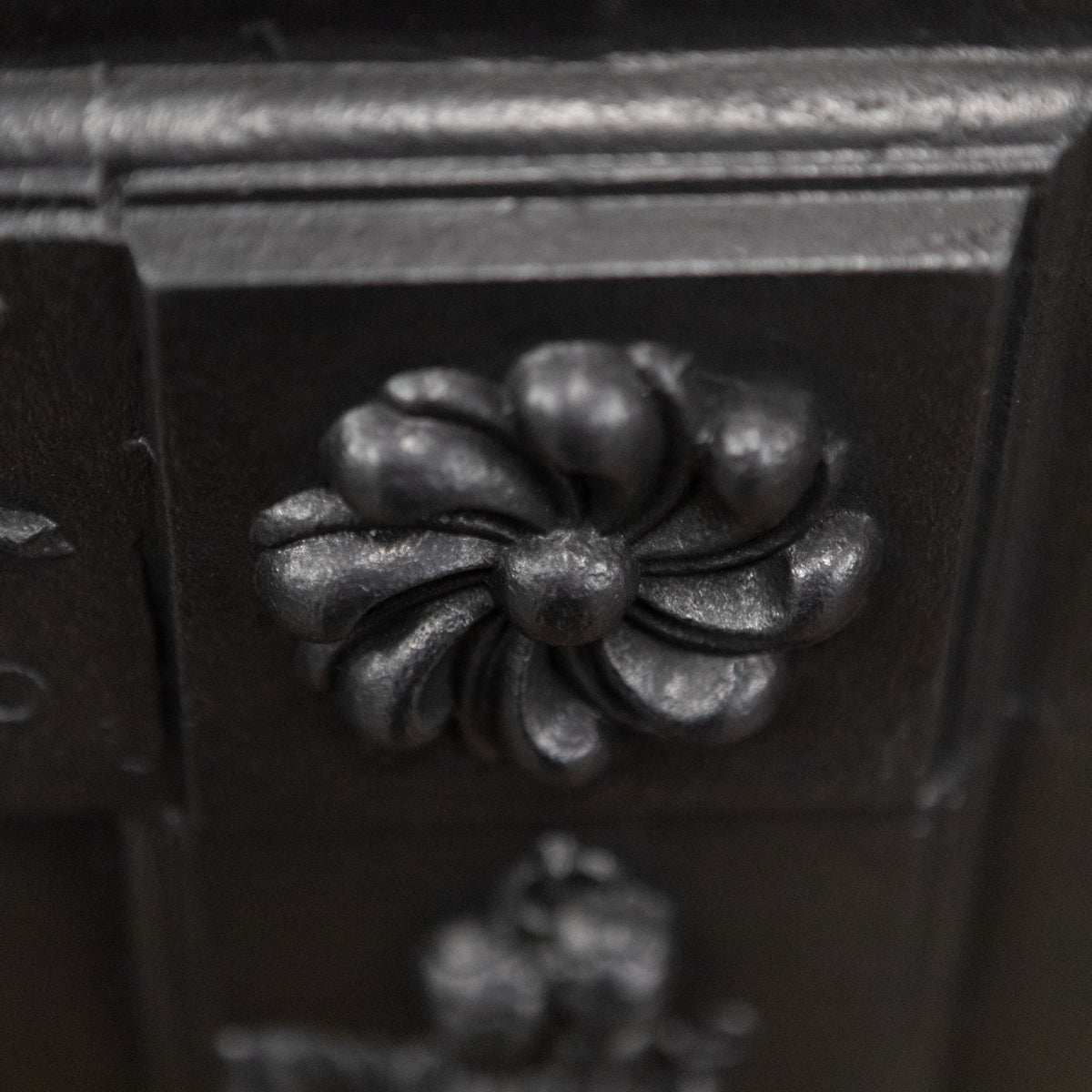 Antique Ornate Georgian Cast Iron Hob Grate Insert | The Architectural Forum