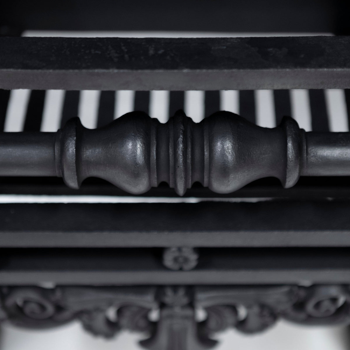 Antique Ornate Georgian Cast Iron Fireplace Insert | Register Grate | The Architectural Forum