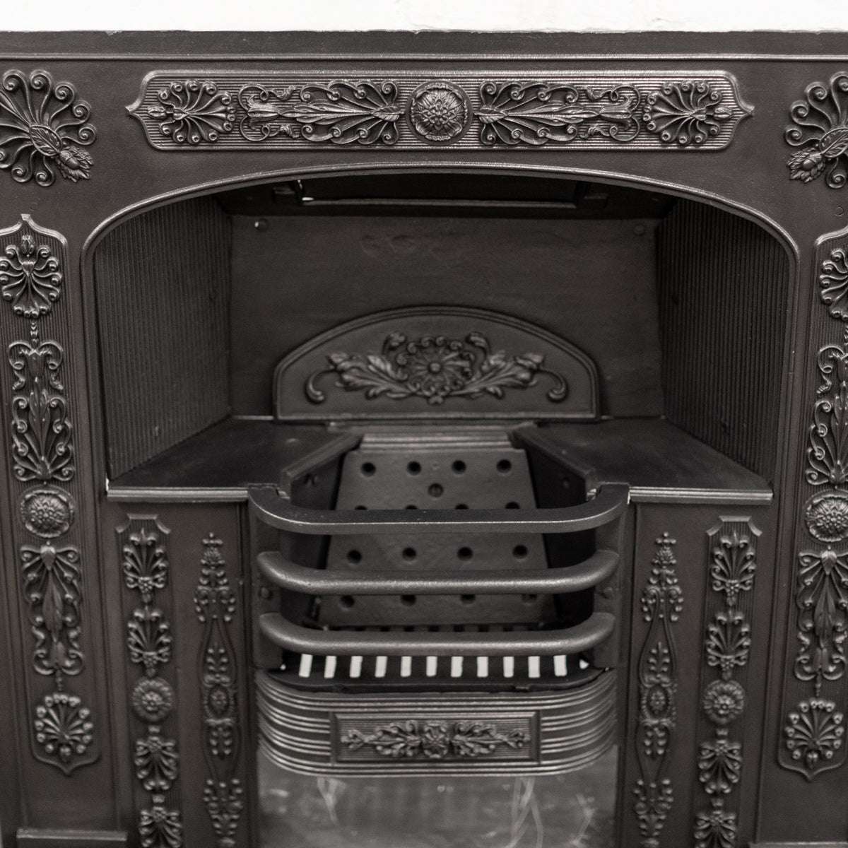 Antique Georgian Cast Iron Hob Grate | The Architectural Forum