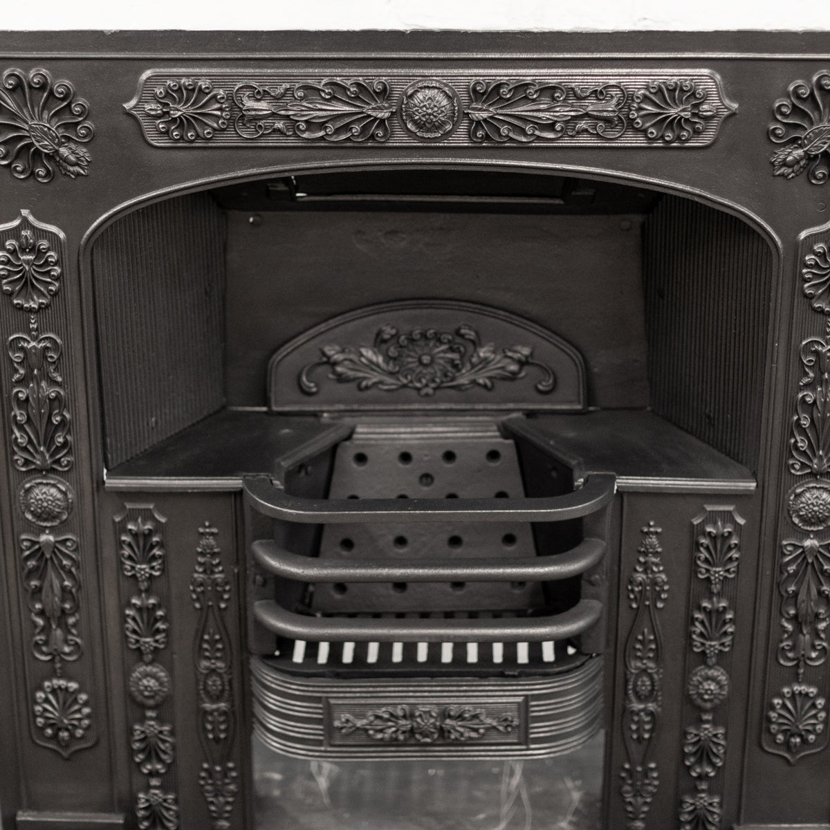 Antique Georgian Cast Iron Hob Grate | The Architectural Forum