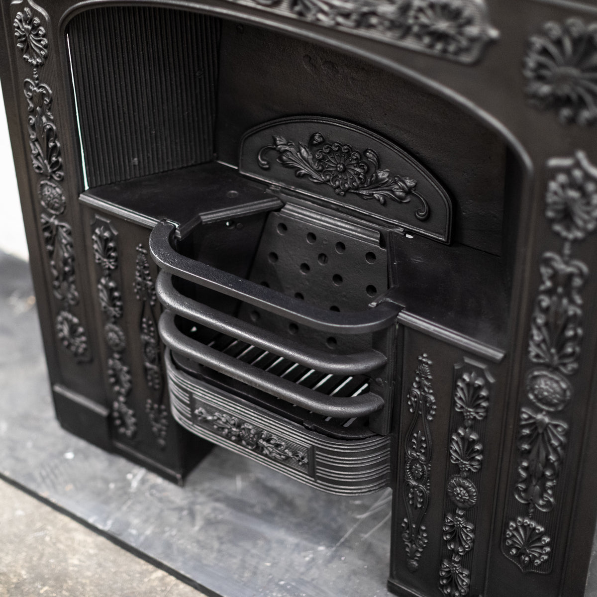 Antique Georgian Cast Iron Hob Grate | The Architectural Forum