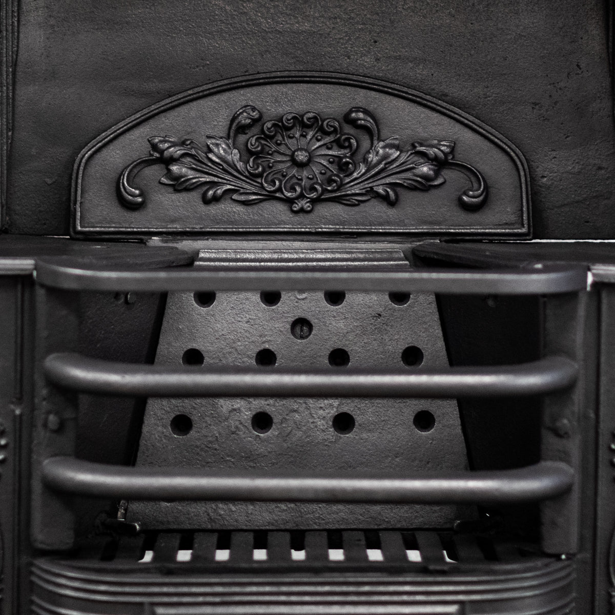 Antique Georgian Cast Iron Hob Grate | The Architectural Forum