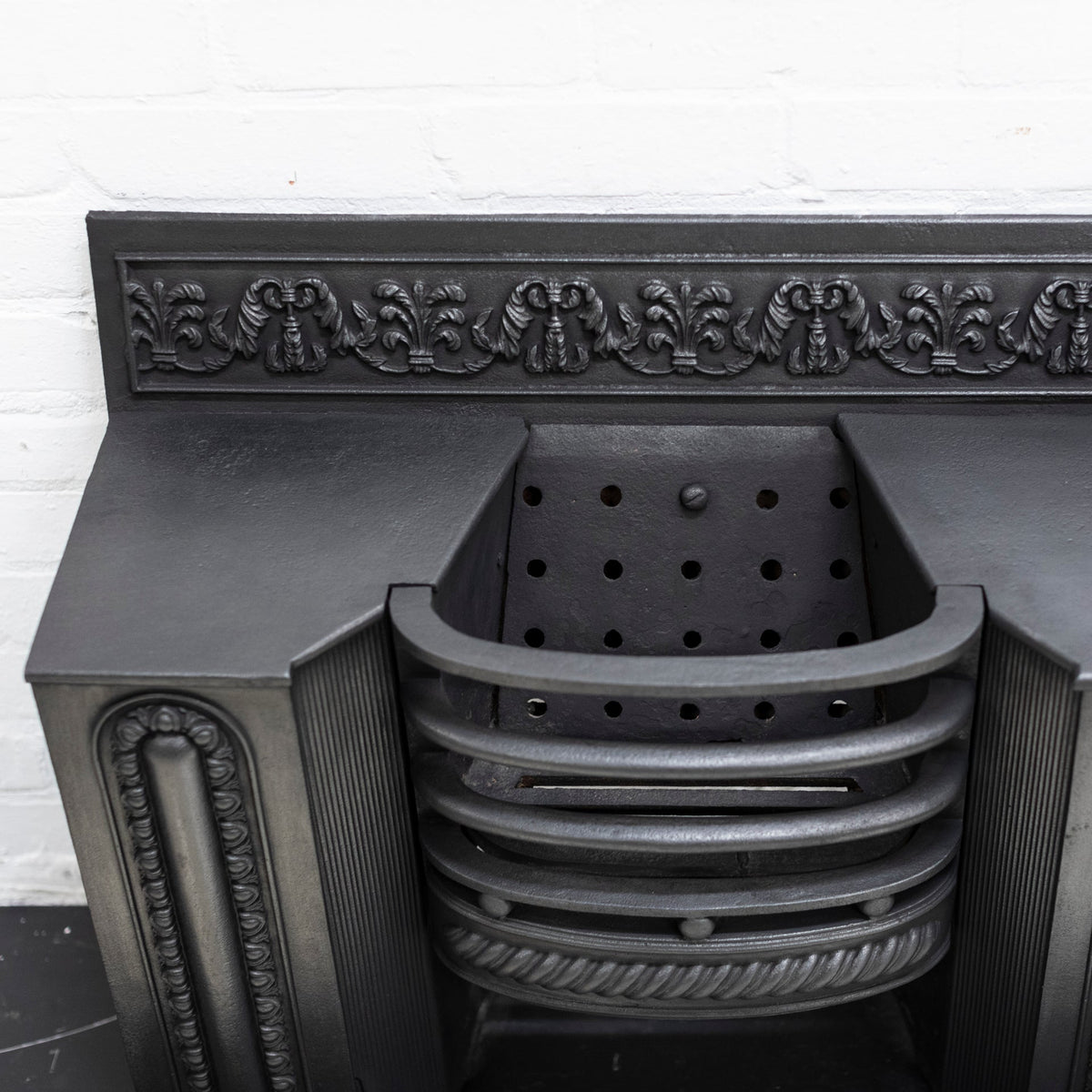 Antique Georgian Cast Iron Hob Grate | The Architectural Forum
