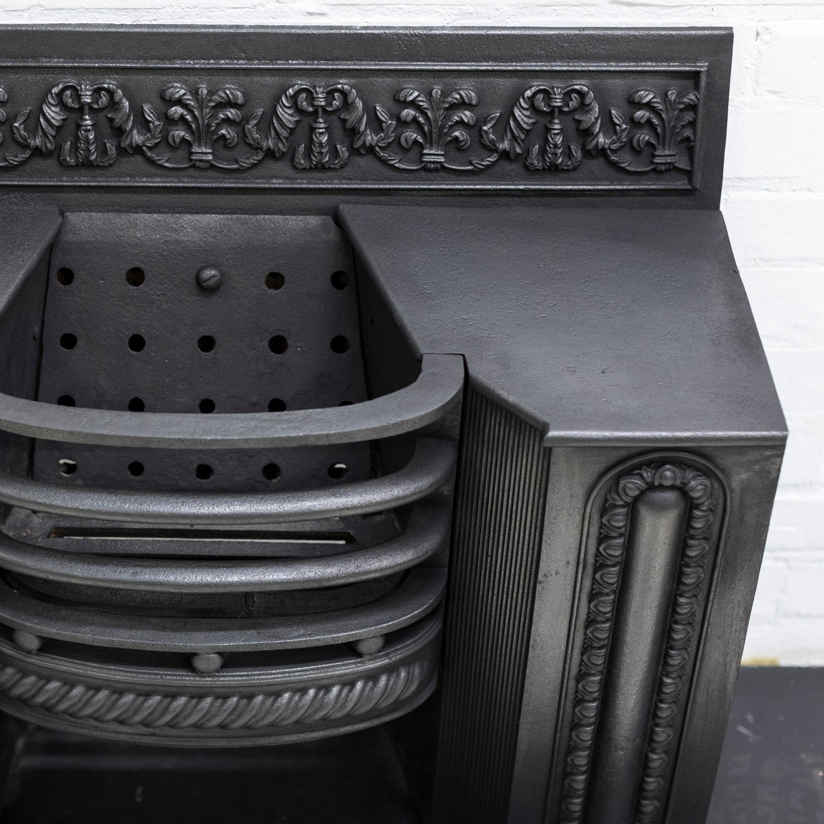 Antique Georgian Cast Iron Hob Grate | The Architectural Forum