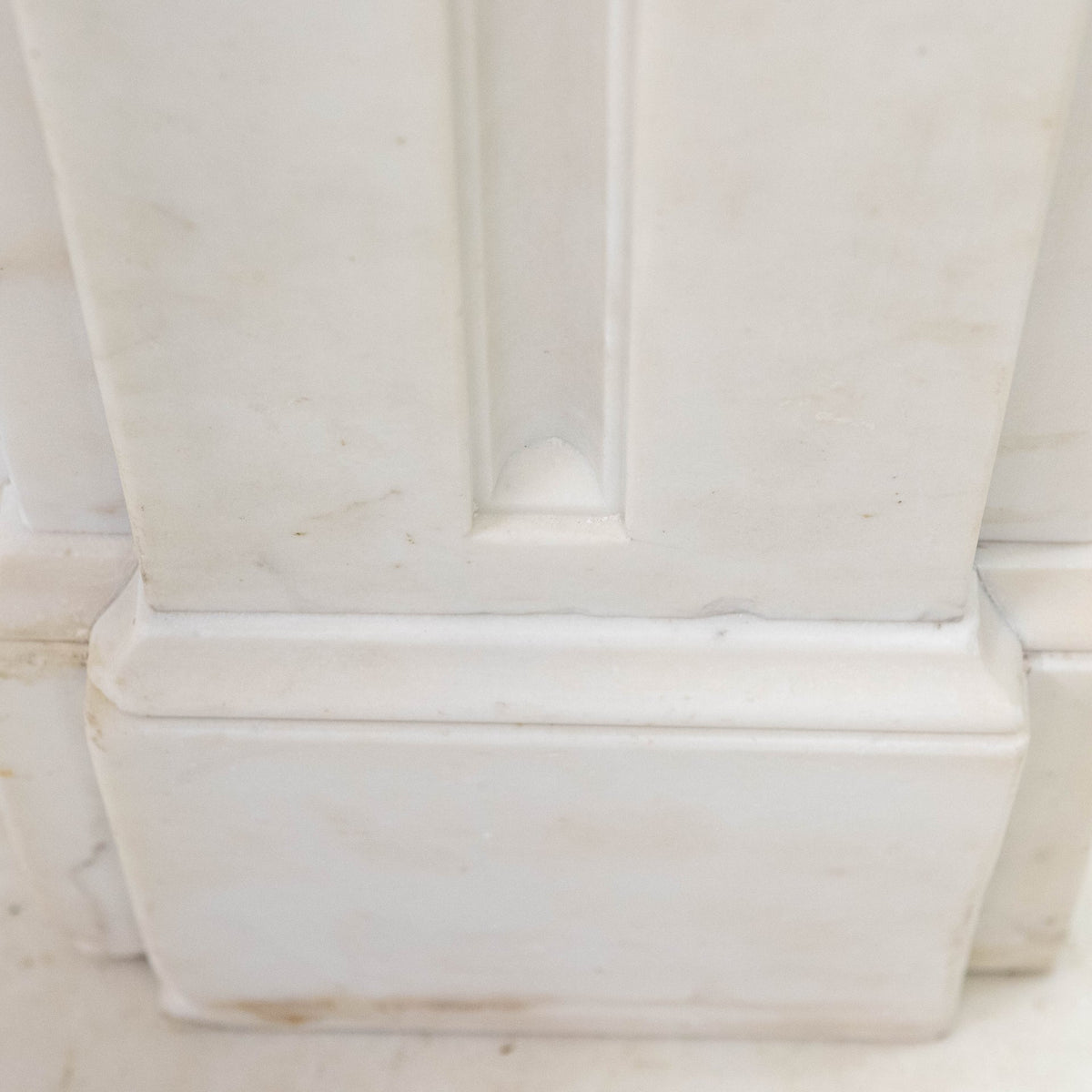 Antique Georgian Statuary Marble Surround with Acanthus | The Architectural Forum
