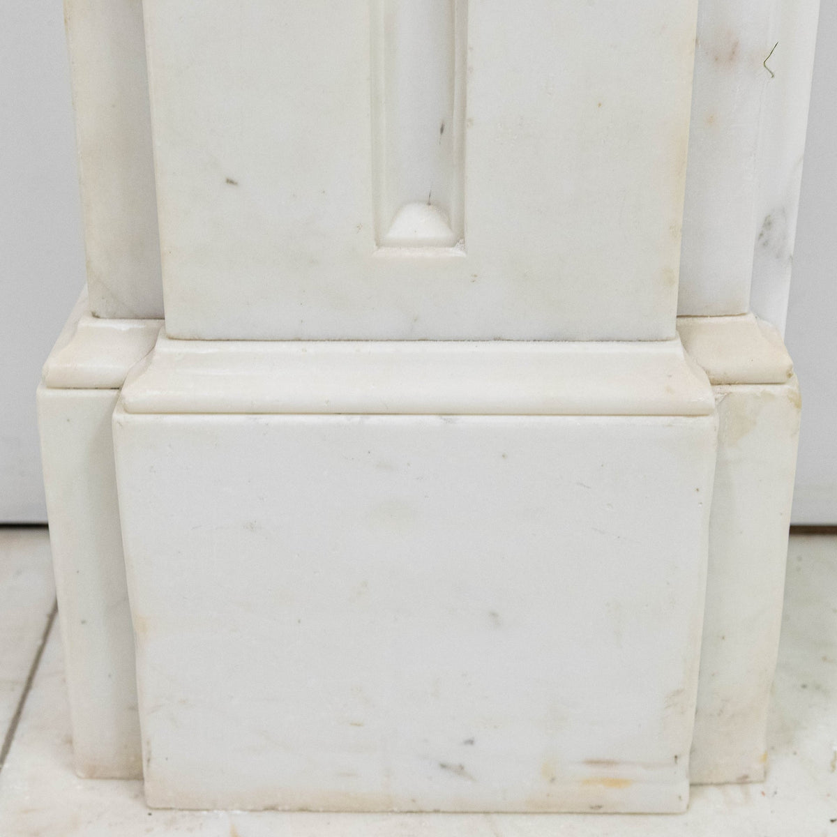 Antique Georgian Statuary Marble Surround with Acanthus | The Architectural Forum
