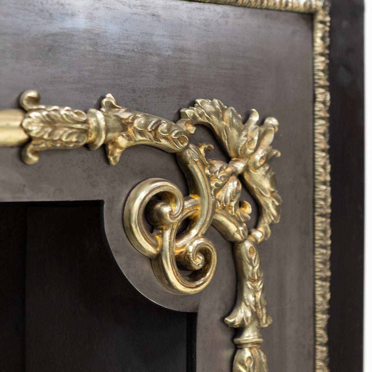 Antique Georgian Polished Hob Grate with Brass Mounts | The Architectural Forum