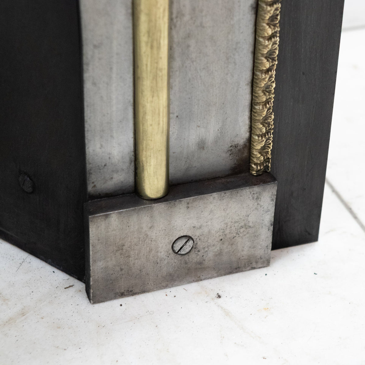 Antique Georgian Polished Hob Grate with Brass Mounts | The Architectural Forum