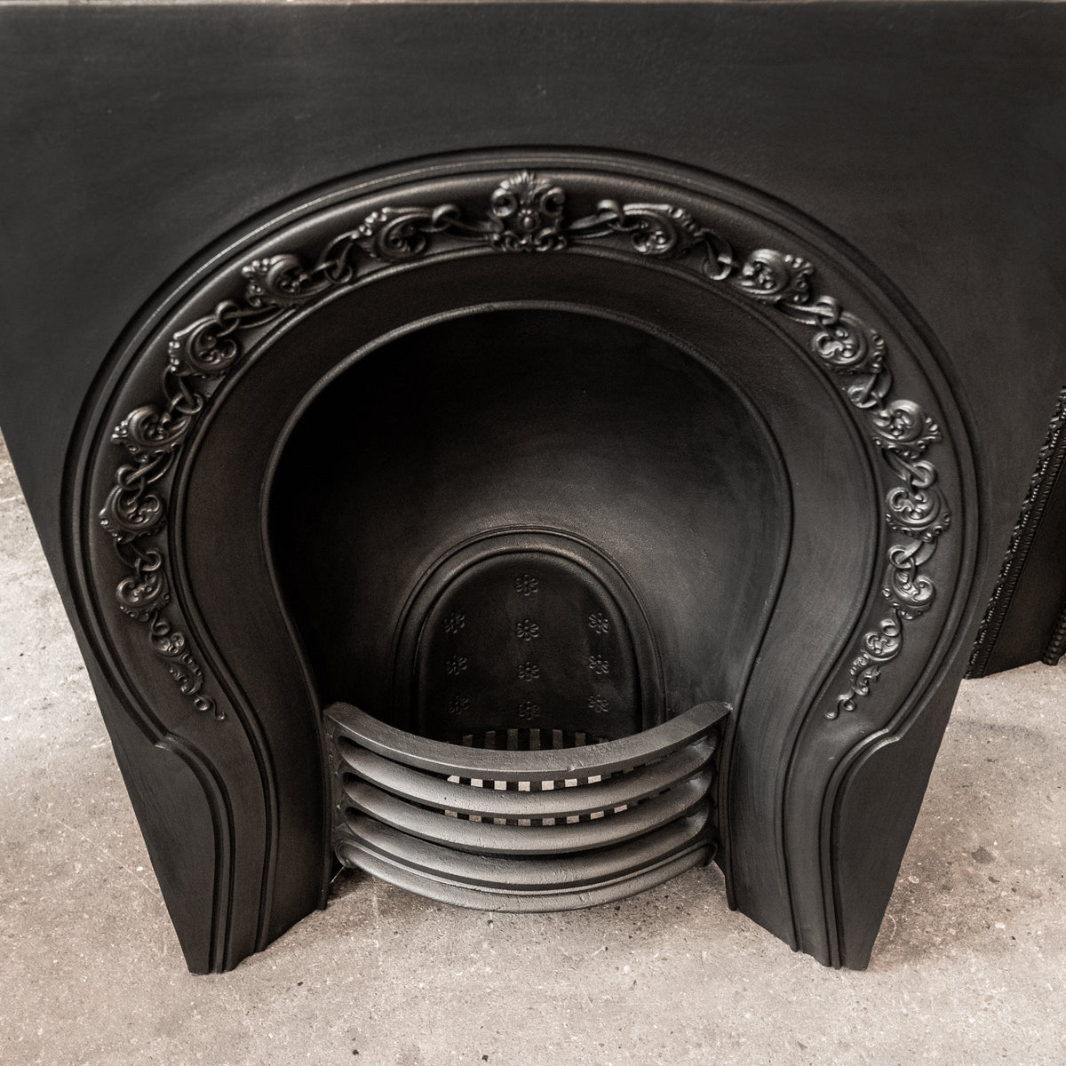 Antique Victorian Cast Iron Horseshoe Insert | The Architectural Forum