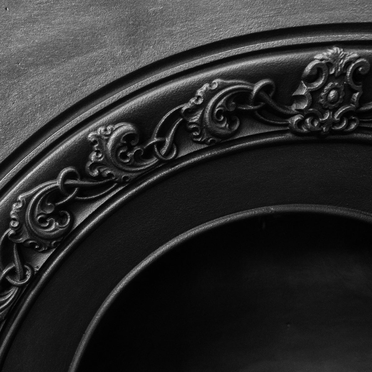 Antique Victorian Cast Iron Horseshoe Insert | The Architectural Forum