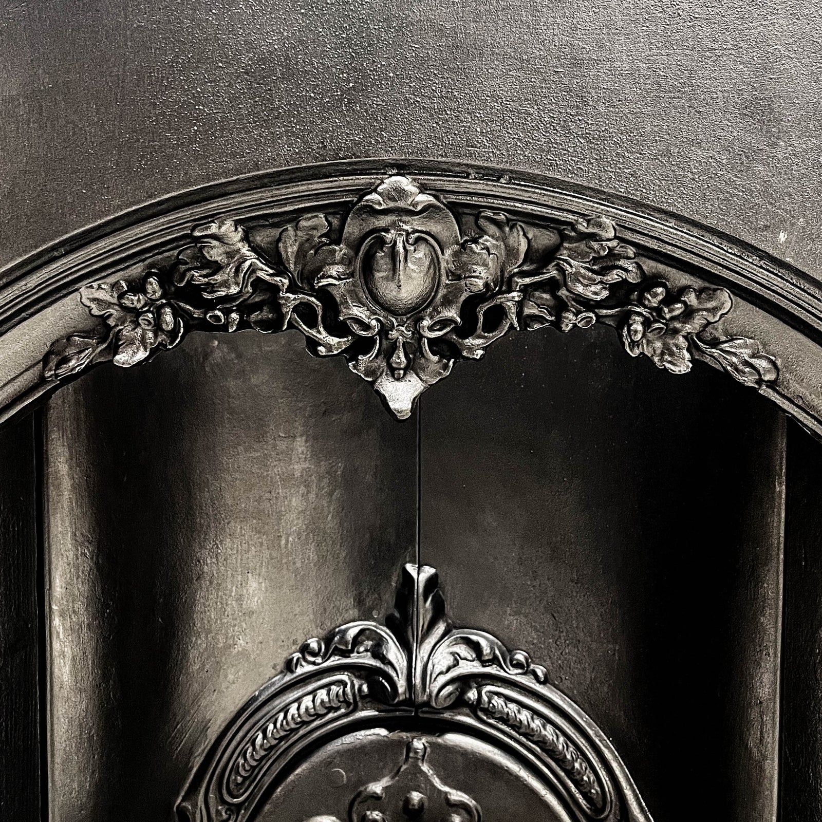 Reclaimed Victorian Style Cast Iron Insert | The Architectural Forum