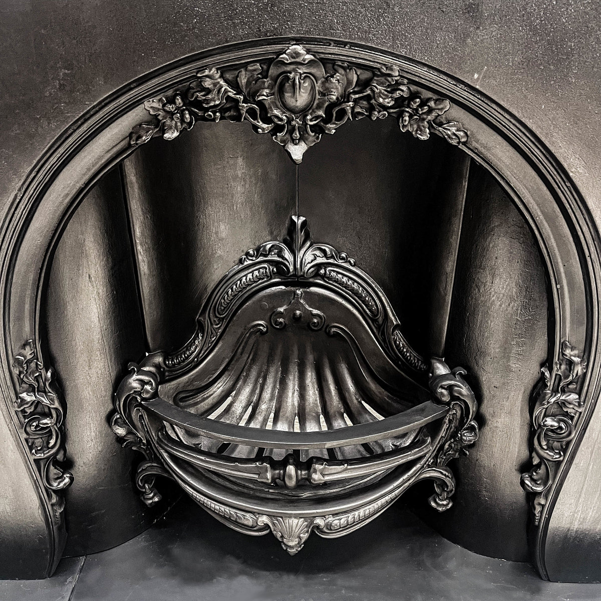 Reclaimed Victorian Style Cast Iron Insert | The Architectural Forum