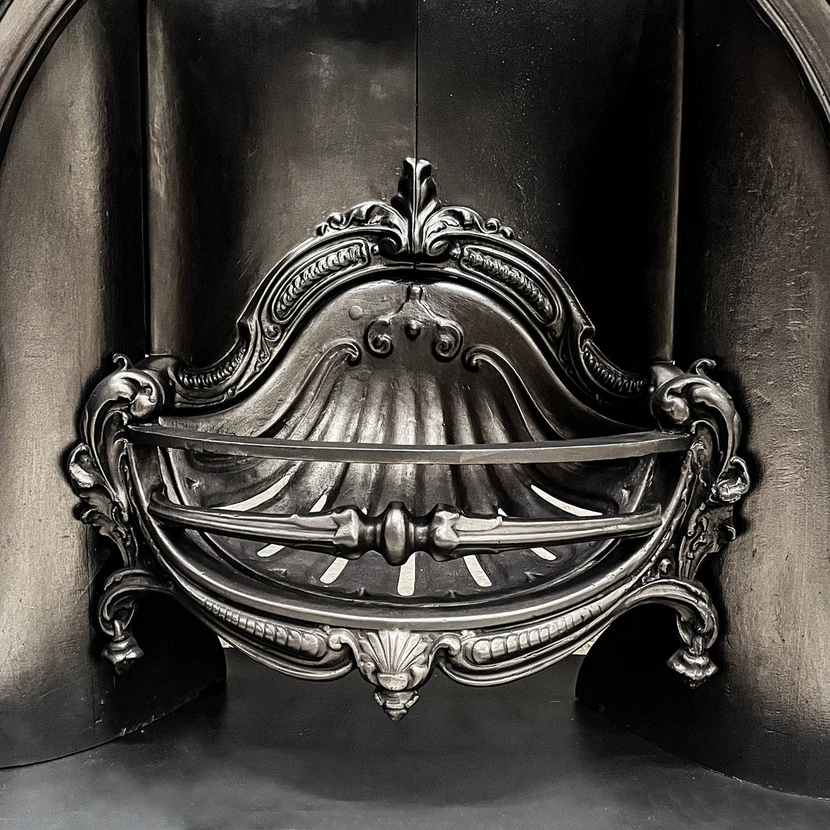 Reclaimed Victorian Style Cast Iron Insert | The Architectural Forum