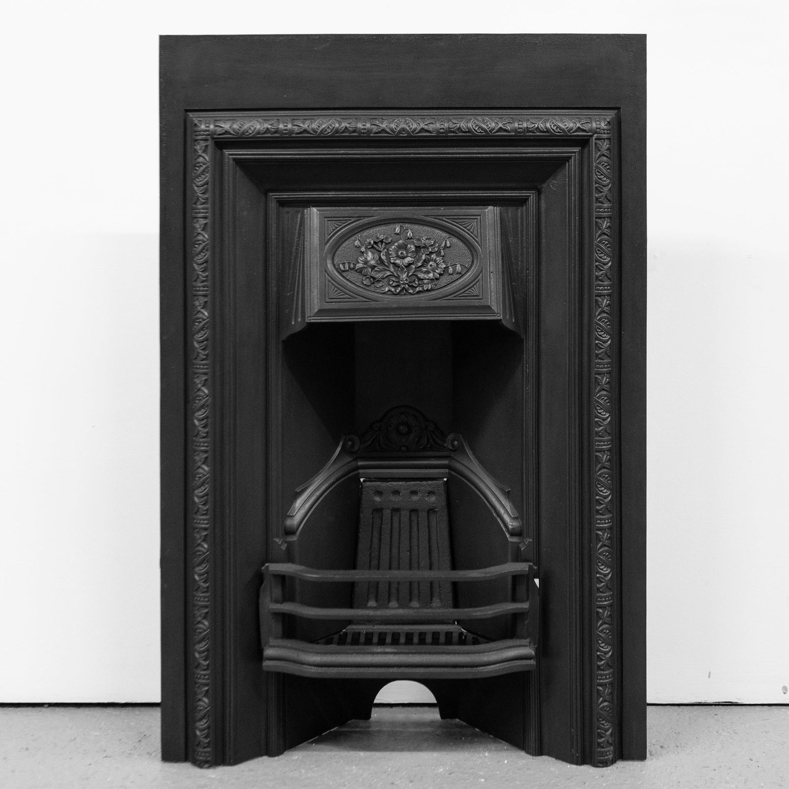 Antique Cast Iron Victorian Fireplace Insert | The Architectural Forum