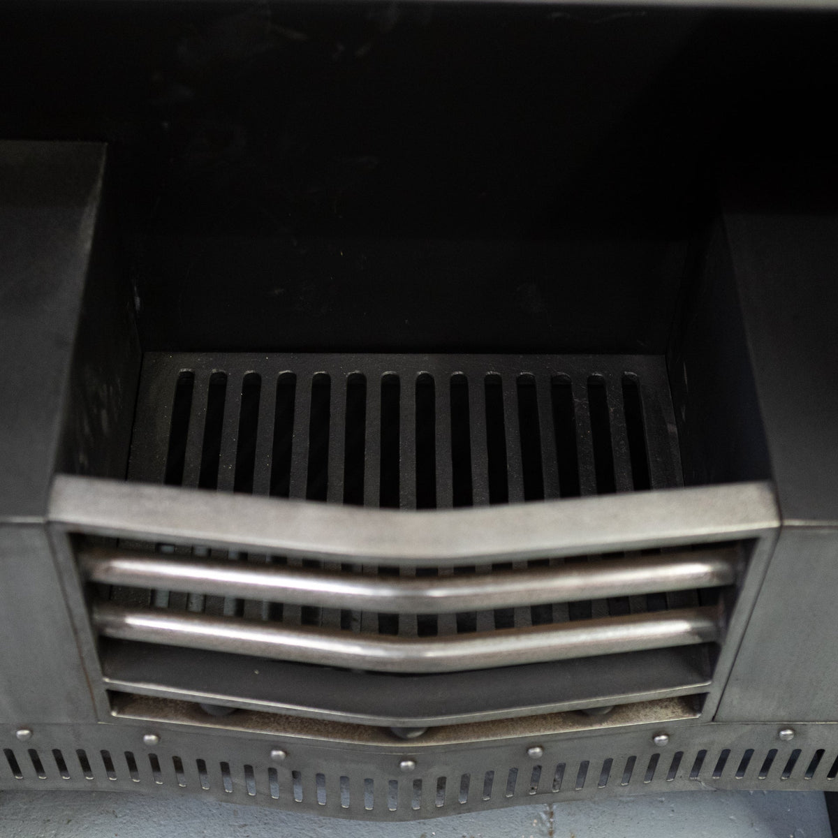 Reclaimed Georgian Style Register Grate | The Architectural Forum