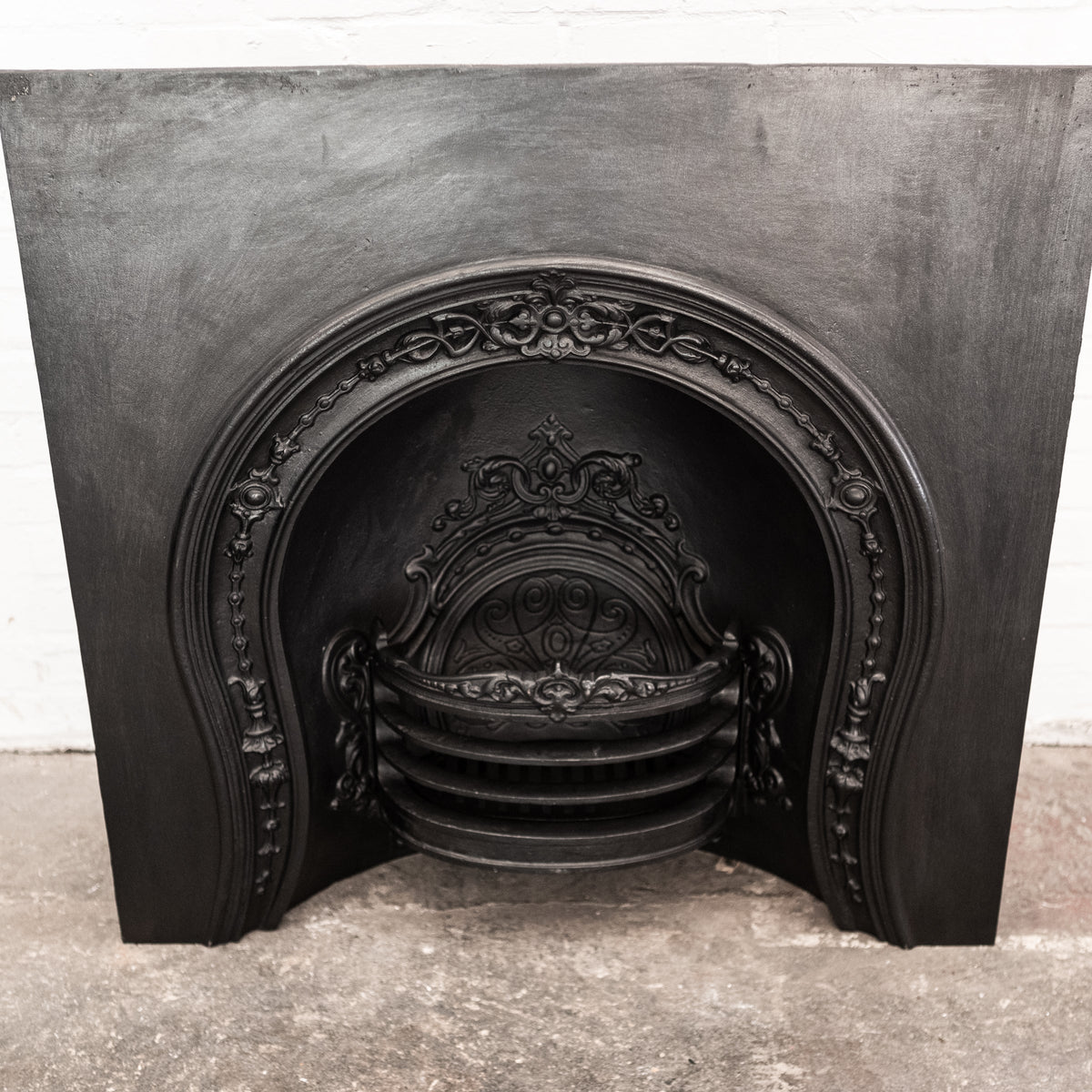 Antique Ornate Late Georgian, Early Victorian Cast Iron Insert | The Architectural Forum