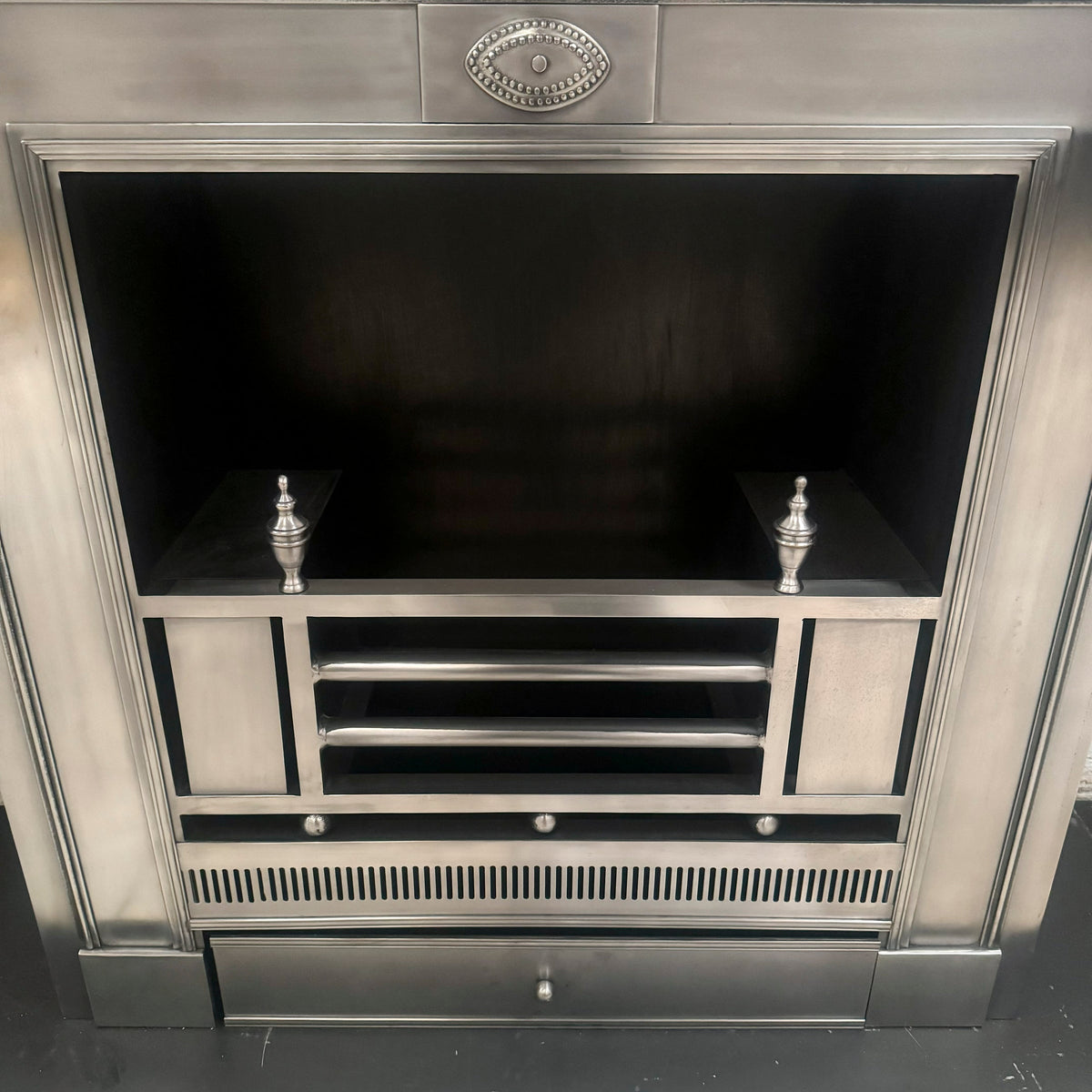 Reclaimed Georgian Style Register Grate | The Architectural Forum