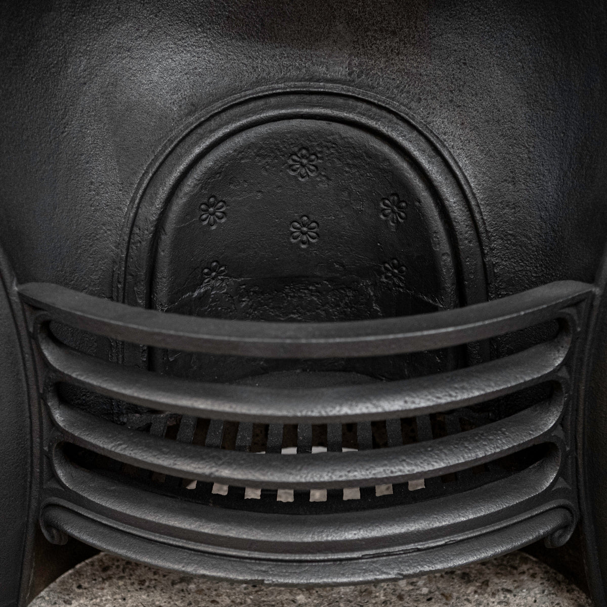 Antique Victorian Cast Iron Horseshoe Insert | The Architectural Forum