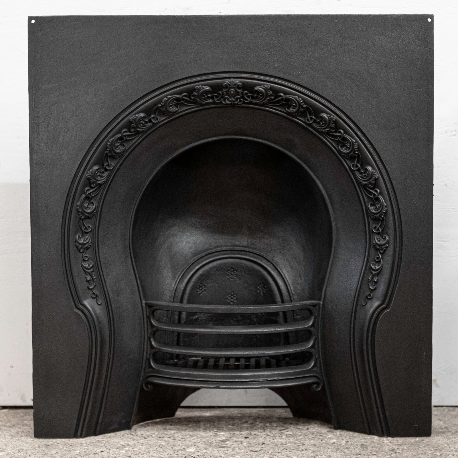 Antique Victorian Cast Iron Horseshoe Insert | The Architectural Forum