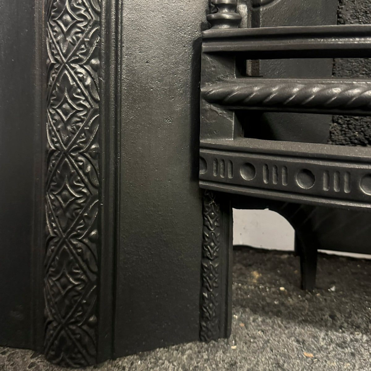 Antique Victorian Cast Iron Arched Insert | The Architectural Forum