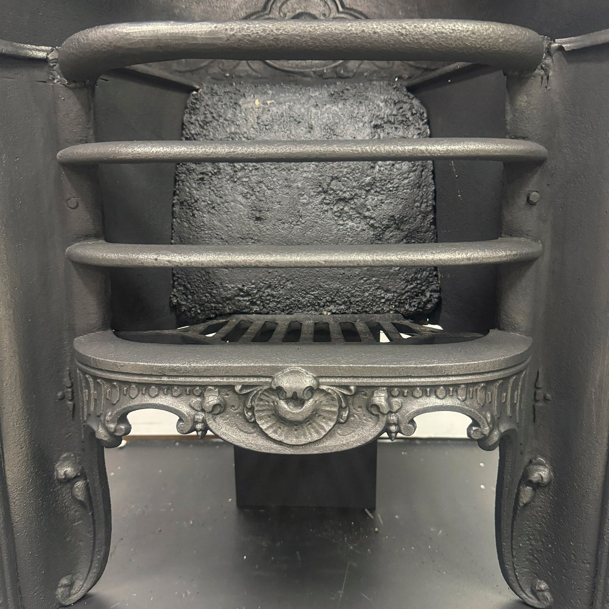 Antique Victorian Cast Iron Arched Insert | The Architectural Forum