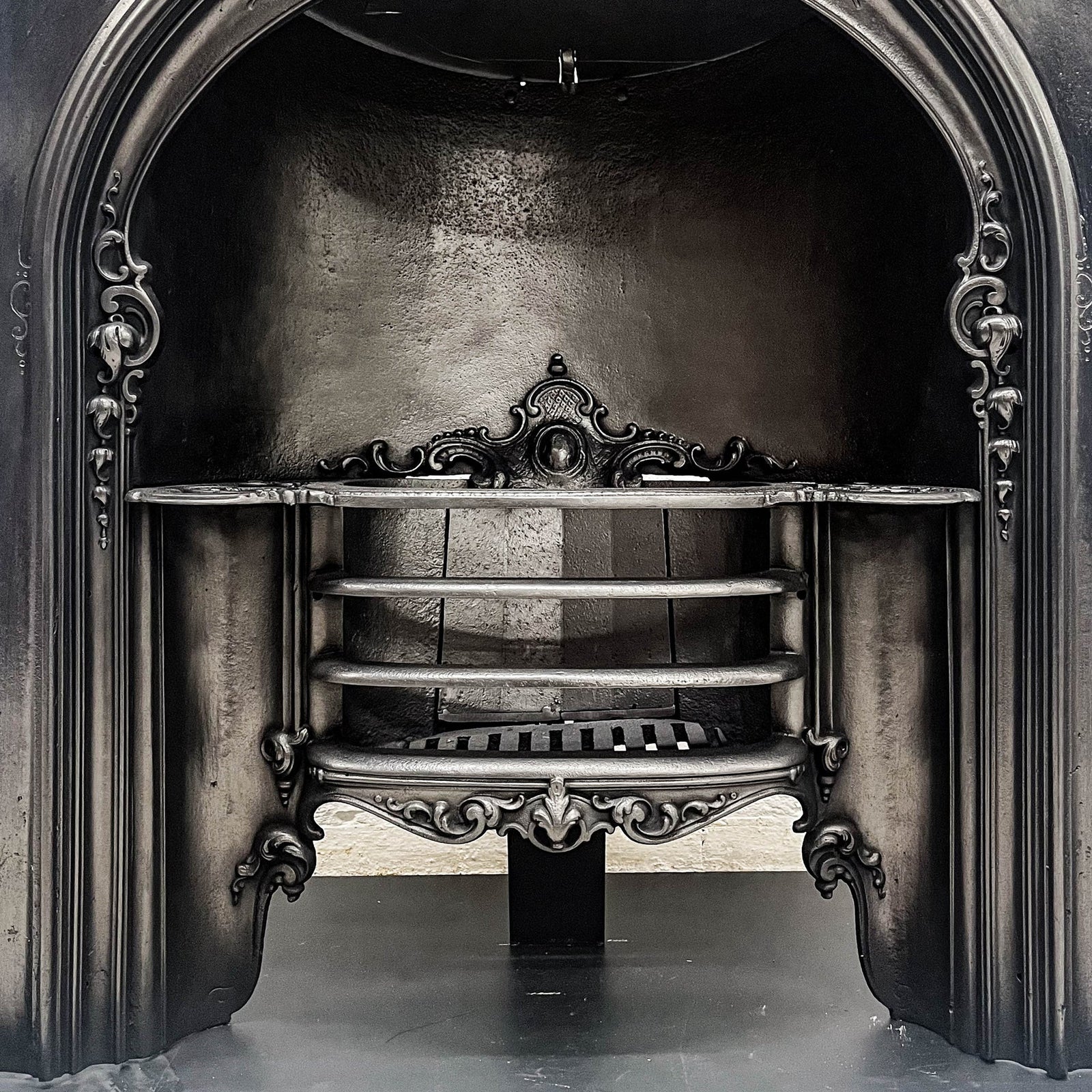 Antique Early Victorian Cast Iron Arched Insert | The Architectural Forum