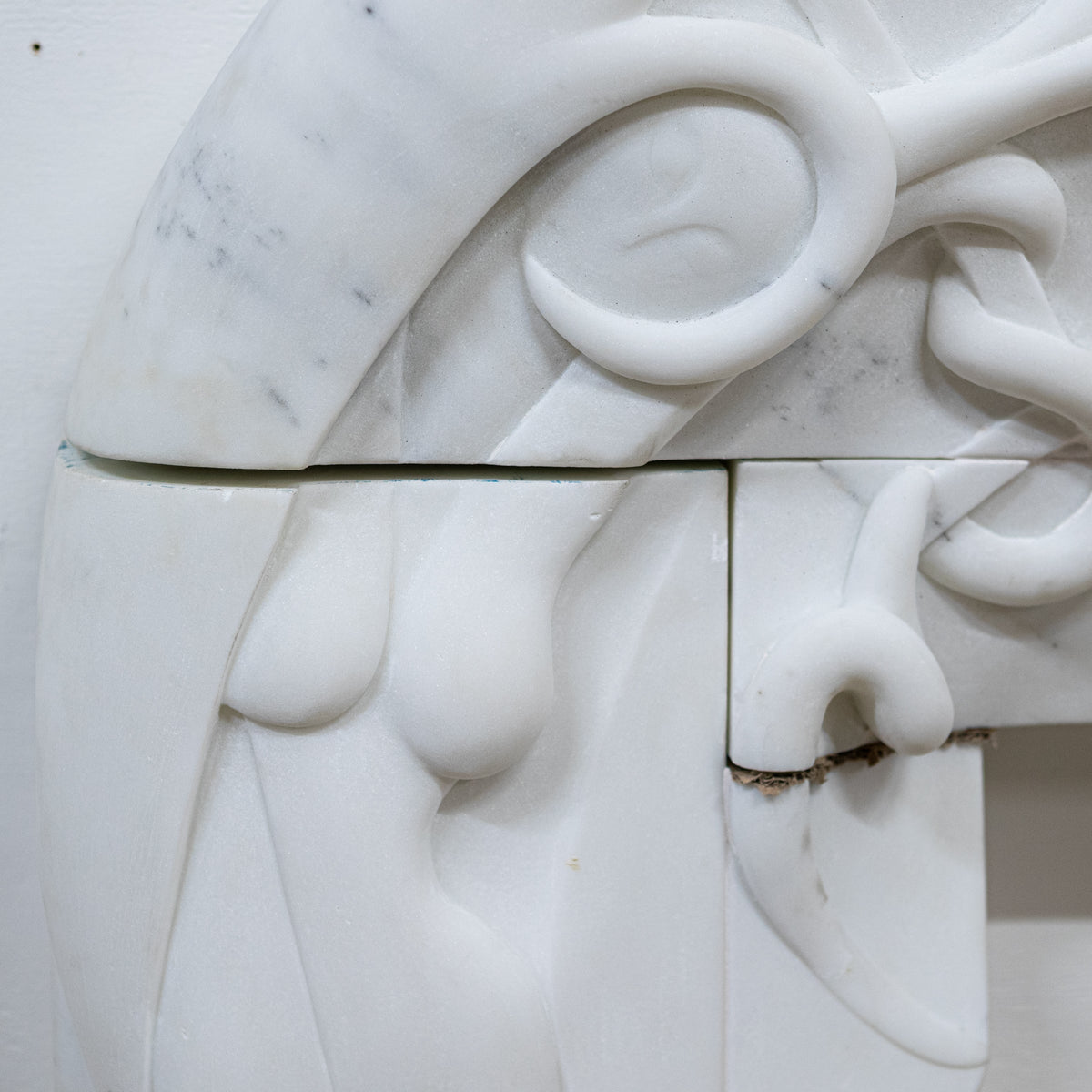 Rare Finely Carved Statuary Marble Chimneypiece | The Architectural Forum